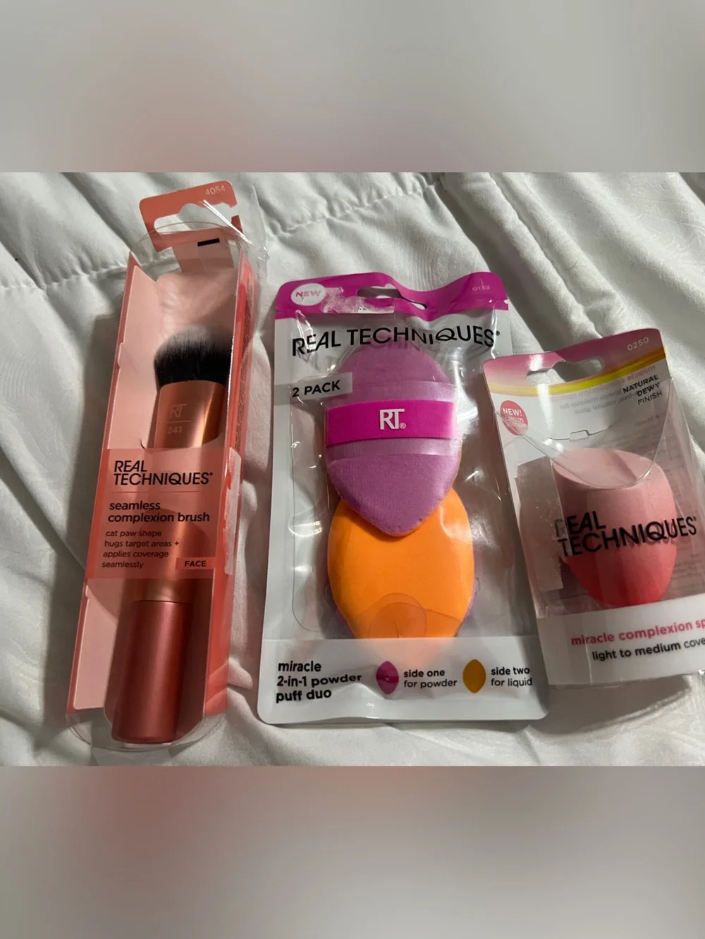 Real Techniques Pink and Orange Makeup Brush & 3-Piece Sponge Set